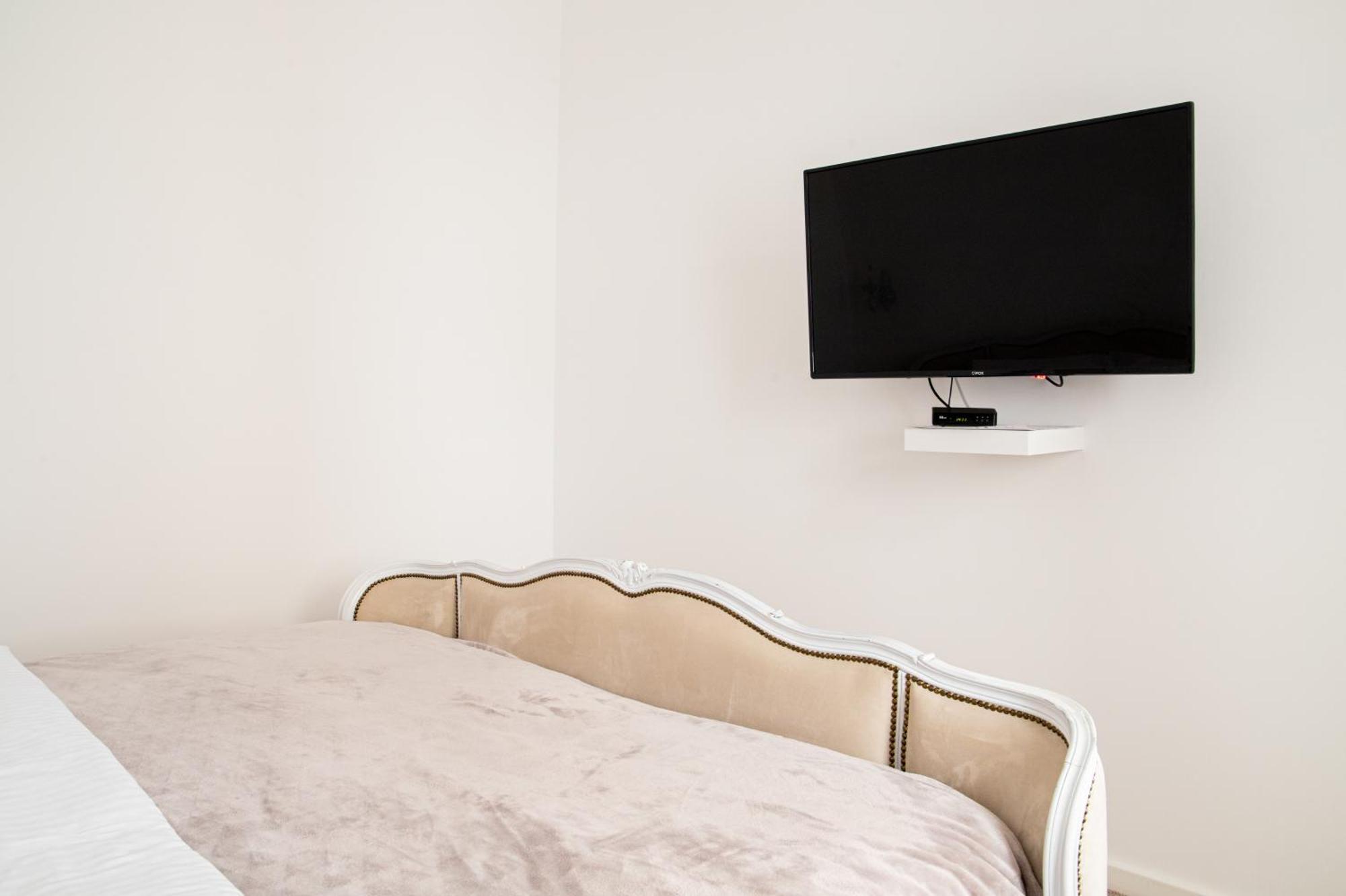 Etoile City Center Apartments เบลเกรด ภายนอก รูปภาพ